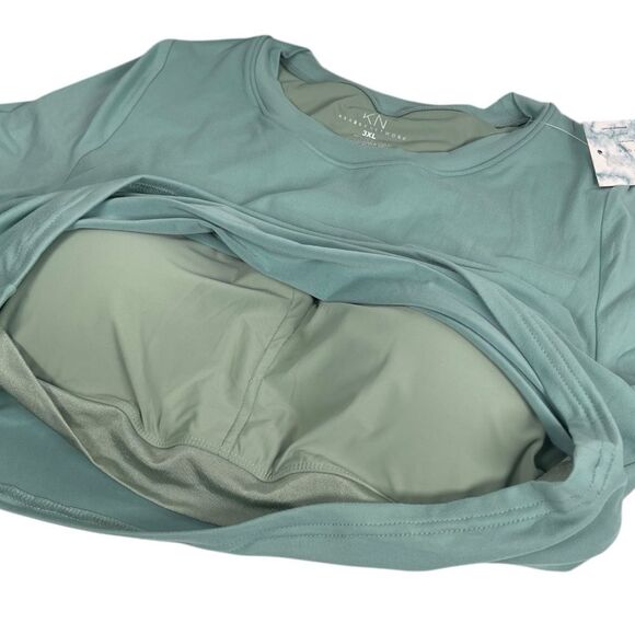 Klassy Network Blue Green Cropped Short Sleeve Crewneck Built-in Bra Top 3XL NWT - Picture 3 of 7